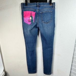 Low Rise Sneak Peek Painted Dark Blue Ripped Knee Jeans, Size 7